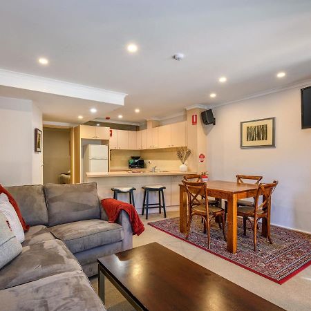 Lhotsky 8 Apartment เทรดโบ ภายนอก รูปภาพ